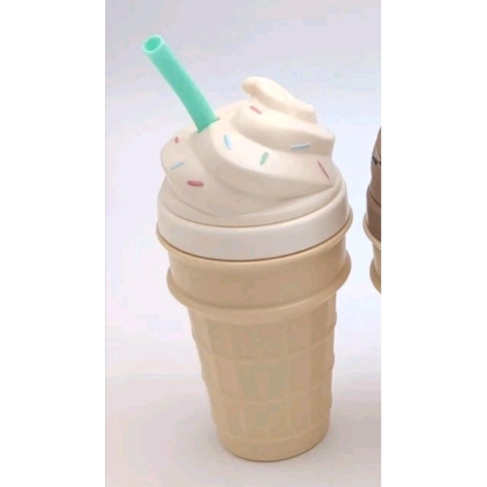 2025 Target Bullseye Ice Cream Cone Novelty Straw Sipper Tumbler Cup NEW